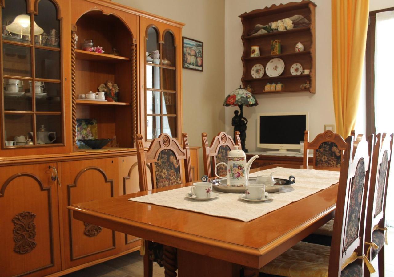 Casa Vacanze Nonna Nunzia Bosa Exterior foto